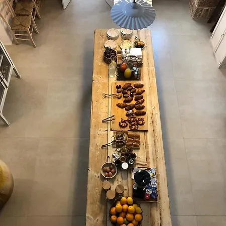 Corte Largo Lauro Dimore & 4*