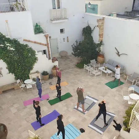 Corte Largo Lauro Dimore & 4*