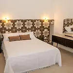 Corte Largo Lauro Dimore & فندق مبيت وإفطار 4*