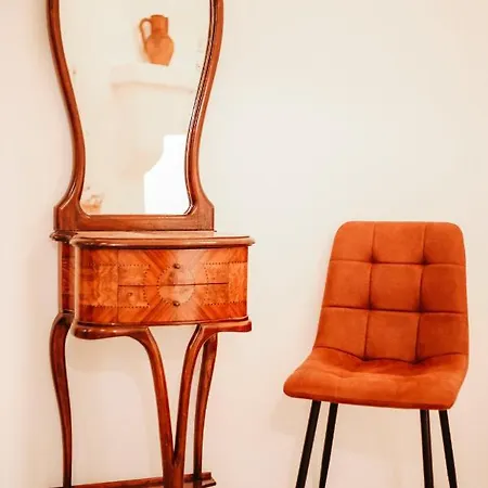 Bed & Breakfast Corte Largo Lauro Dimore & 4*