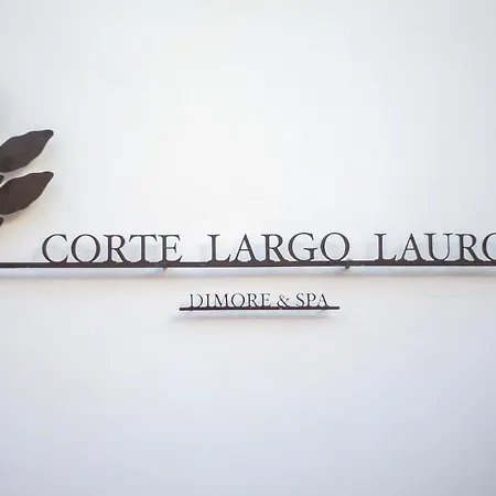 לינה וארוחת בוקר Corte Largo Lauro Dimore & 4*