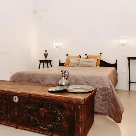 Corte Largo Lauro Dimore & B&B Gemini (Apulia)