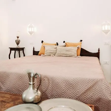 Corte Largo Lauro Dimore & Gemini (Apulia)