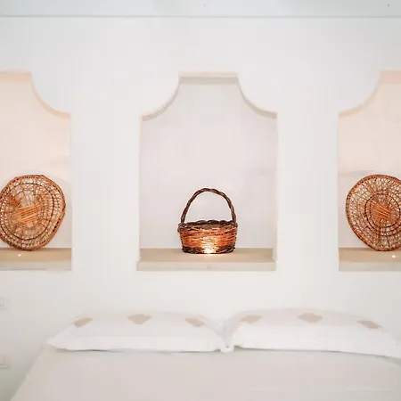 B&B Corte Largo Lauro Dimore & Gemini (Apulia)