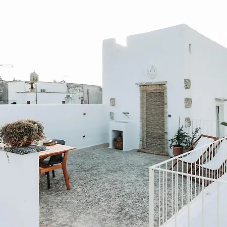 Corte Largo Lauro Dimore & Gemini (Apulia)