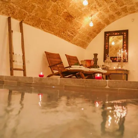 Corte Largo Lauro Dimore & Gemini (Apulia)