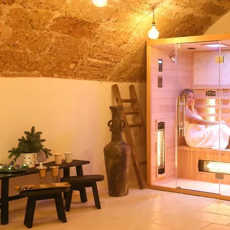 Corte Largo Lauro Dimore & B&B Gemini (Apulia)