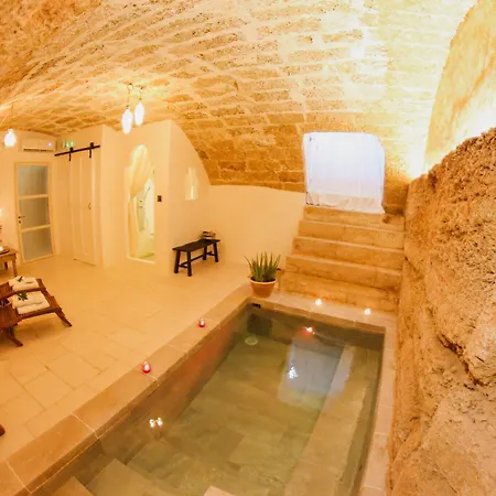 Corte Largo Lauro Dimore & Gemini (Apulia)