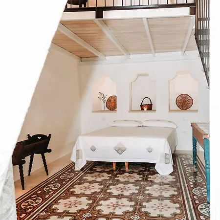 Corte Largo Lauro Dimore & فندق مبيت وإفطار
