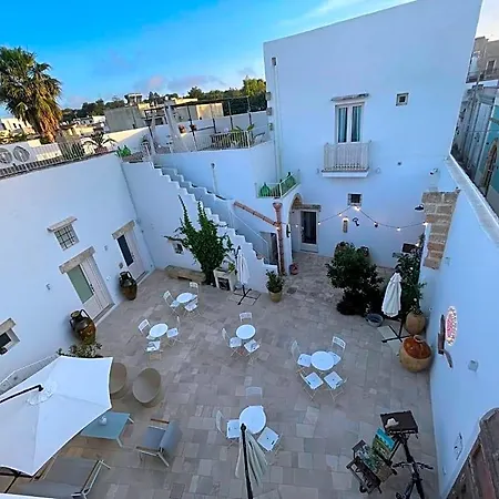 فندق مبيت وإفطار Corte Largo Lauro Dimore & Gemini (Apulia)