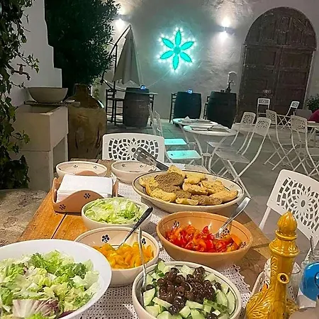 Corte Largo Lauro Dimore & Bed & Breakfast Gemini (Apulia)